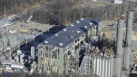 Nejméně pět lidí zahynulo při výbuchu plynu v elektrárně v Middletownu ve státě Connecticut.
