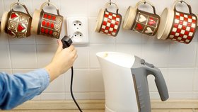 Regulovaná cena elektřiny domácnostem v roce 2026 klesne