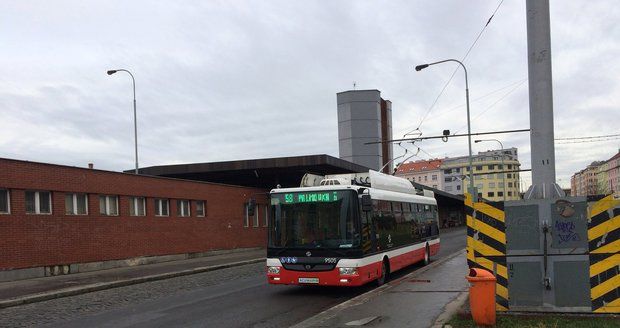Místo zanedbaného autobusového nádraží by měl vyrůst multifunkční celek, který podle Dopravního podniku hl. m. Prahy zaručí i moderní dopravní uzel pro přestup z metra na tramvaj či autobus.
