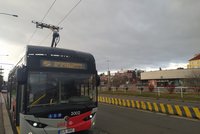 Trápení DPP s elektrobusy: Nefungují! Praha je poslala na opravu zpět do Škodovky