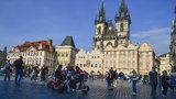 Ne policejnímu násilí a rasismu. Na Staroměstském náměstí protestovaly stovky cizinců