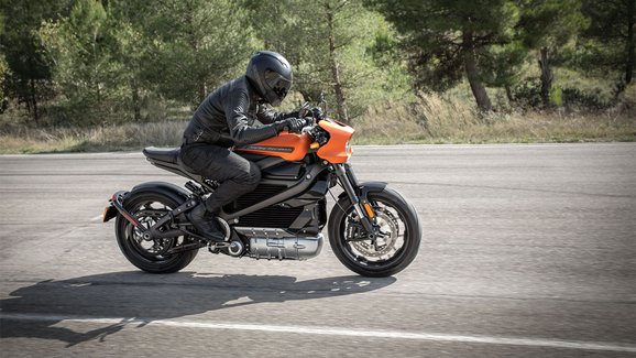 Elektrický Harley-Davidson LiveWire zlomil důležitý rekord. Kolik najel za 24 hodin?