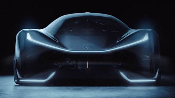 Faraday Future ještě auta nevyrábí a už dluží stovky milionů dolarů