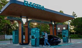 Český trh zlákal dravce na trhu s dobíjením e-aut. Startup Electra slibuje ultra rychlosti za příznivé ceny
