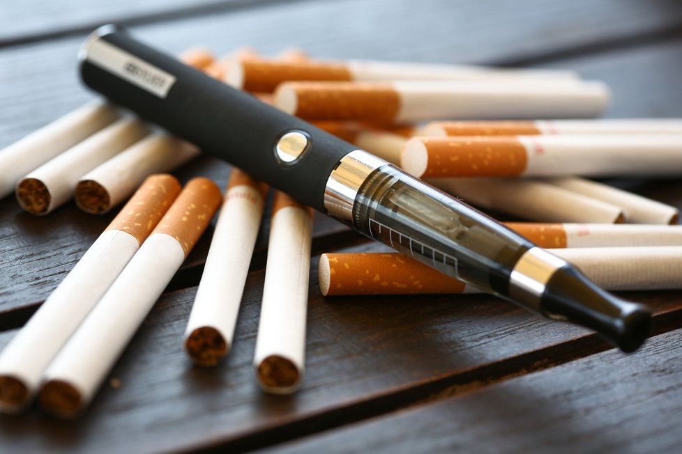 Kouření elektronických cigaret není zcela bez rizika
