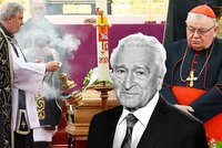 Rozloučení s uznávaným lékařem Jaroslavem Eliášem (†85): Rytíře vyprovodily varhany, na které hrával