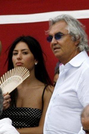  Elisabetta Gregoracci, to je vyvolená Flavia Briatoreho. Šéf stáje Renault má vytříbený vkus, co říkáte?