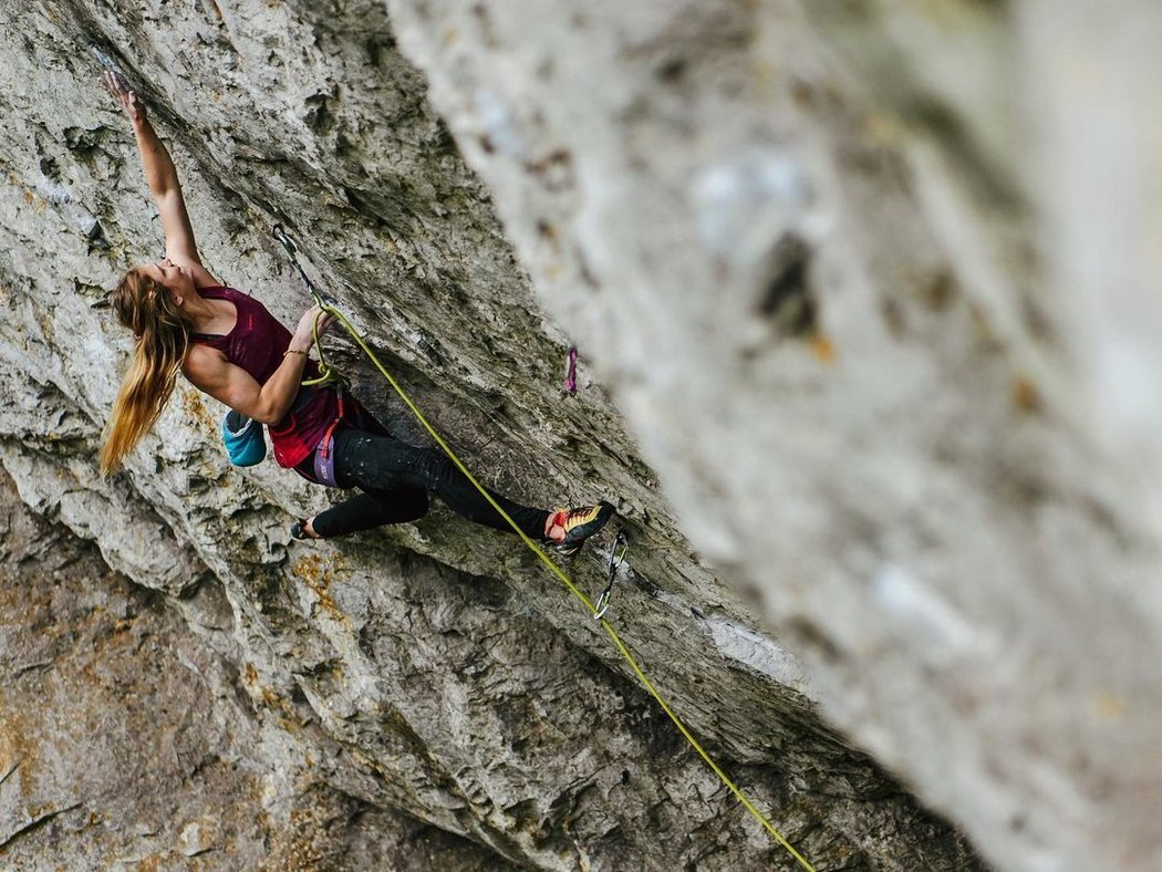 Eliška Adamovská patří k velkým nadějím českého sportovního lezení