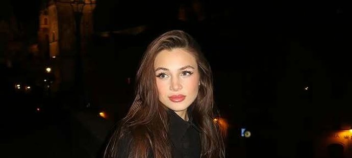 Na začátku lásky Elišky a Kimiho stojí zajímavý příběh o jezdeckých botech.