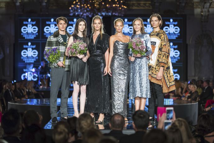 Vítězové Schwarzkopf Elite Model Look s topmodelkami Denisou Dvořákovou a Michaelou Kociánovou