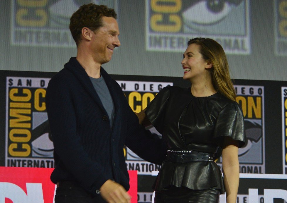 Elizabeth Olsen a Benedict Cumberbatch na Comic Conu