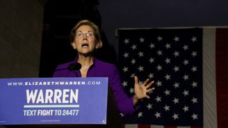 „Pocahontas“ Elizabeth Warrenová. Ikona americké levice chce porazit Trumpa a zdanit majetek bohatým