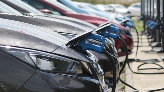 Braniborsko se mění na evropské centrum elektromobility. Vedle Gigafactory 4 od Tesly zde v příštích letech vznikne také továrna společnosti Rock Tech Lithium na výrobu hydroxidu lithného.