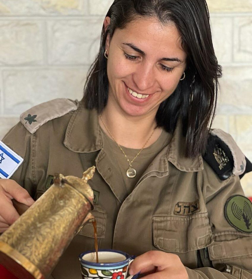 Ella Waweyaová slouží u izraelské armády.