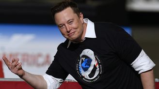 Tesla začne znovu přijímat kryptoměny, řekl Musk. Sám drží bitcoin, dogecoin i ethereum 