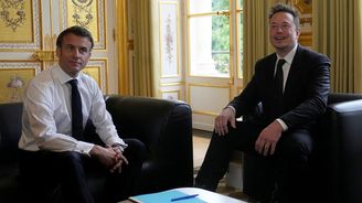 Do Versailles dorazil Musk i Křetínský. Macron oznámí rekordní investice