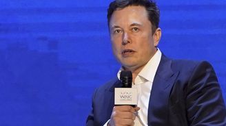 Tesla naráží na svůj strop. Hodnota jejích akcií prudce padá