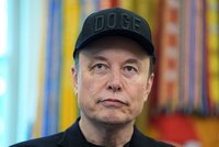 Soudce bouchnul kladívkem a Musk zbohatl o 1444 miliard. První na světě má přes 15 bilionů