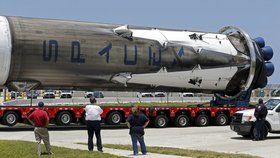 Z vesmíru na planetu Země: NASA zveřejnila video přistání rakety