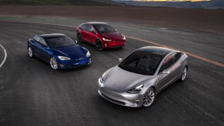 Tesla začíná dodávat Model 3 zákazníkům. Na vůz má půl milionu objednávek