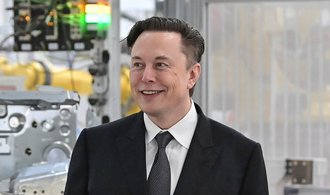 Musk má „extra špatný pocit“ z vývoje ekonomiky. Tesla musí propustit desetinu zaměstnanců