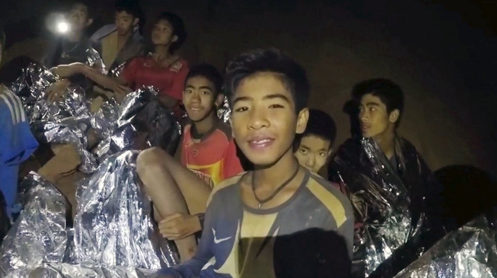 Zachránění thajští fotbalisti