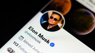 Největší akcionář Elon Musk tají své plány se společností Twitter