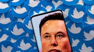 Ranní check: Musk změní logo Twitteru, stát přestane vyplácet výchovné