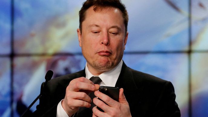 Elon Musk by se podle názoru fondu Hindenburg mohl pokusit vyjednat lepší cenu za akcie firmy Twitter.