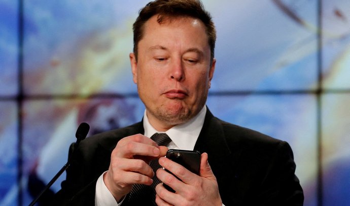 Elon Musk zvažuje zpoplatnění twitteru pro některé uživatele