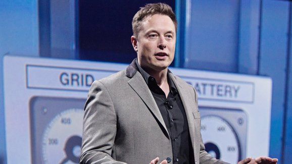 Musk sdělil manažerům, že Tesla musí propustit deset procent lidí