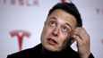 Elon Musk prodává balík akcií Tesly