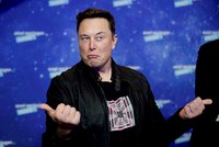 Elon Musk zhatil Ukrajincům útok?! Miliardář u Krymu vypnul své satelity, tvrdí kniha