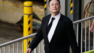 Musk se zbavuje dalších akcií Tesly. Utržil přes miliardu dolarů