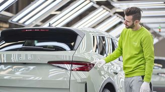 Škoda se musí poprvé krýt proti čínské měně. Baterie tvoří až 40 procent nákladů na elektroauto Škoda se musí poprvé krýt proti čínské měně. Baterie tvoří až 40 procent nákladů na elektroauto
