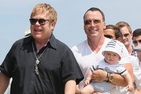 Elton John má druhého syna: Stál ho o 100 tisíc více, než první!