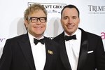 Elton John a jeho manžel David Furnish se stali podruhé rodiči