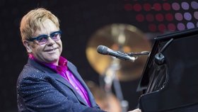 Sir Elton John svedl agenta KGB!