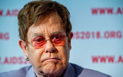 Elton John (71)