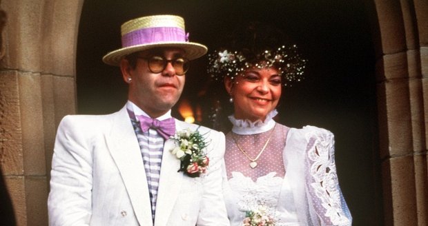 Elton John a Renate Blauelová se brali v Sydney na Valentýna 1984.