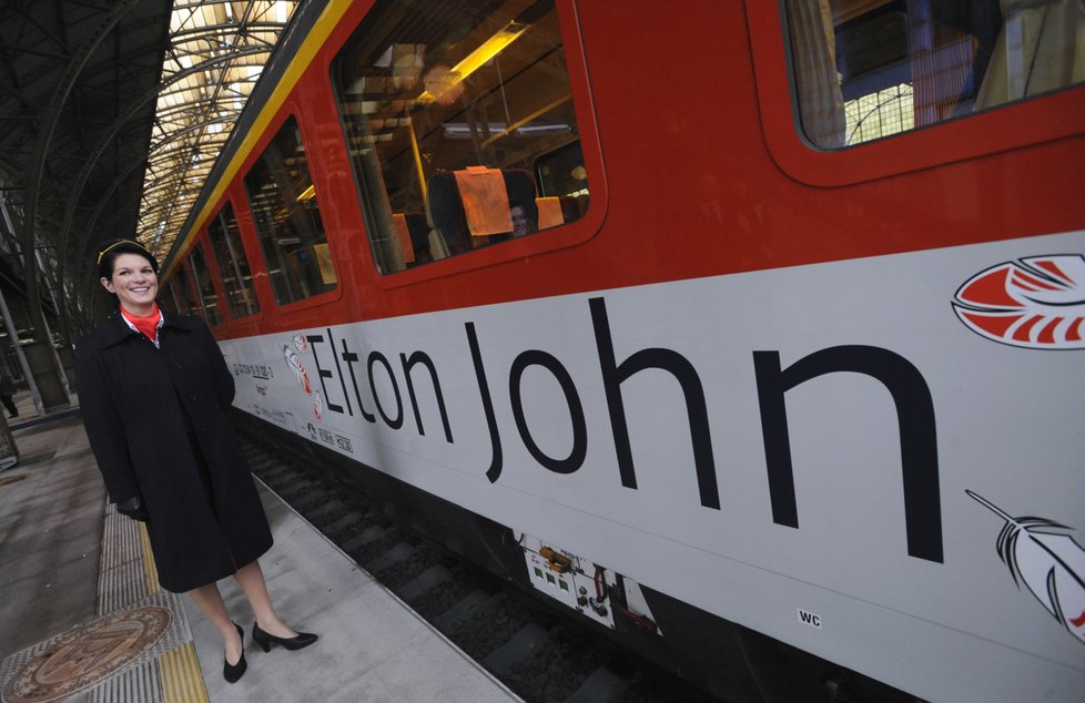 V roce 2008 vypravily České dráhy vlak na koncert Eltona Johna do Německa.