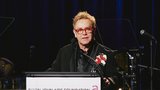 Eva a Vašek: Kupují Eltona Johna za milion?