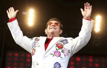 Trumfne Rakeťák Elton Bohemian Rhapsody?!