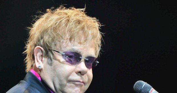 Elton John je všestranný umělec, což o Madonně nemůže tvrdit.