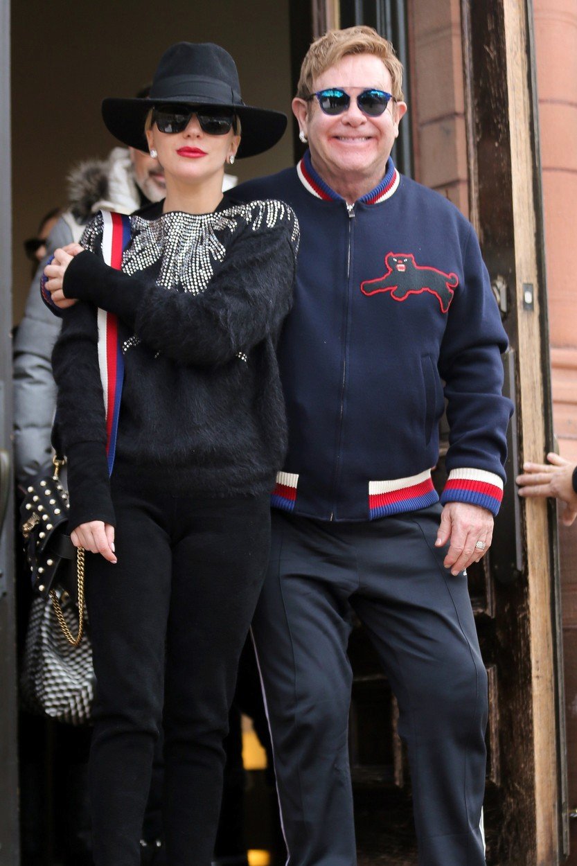 Elton John nakupuje s Lady Gagou.