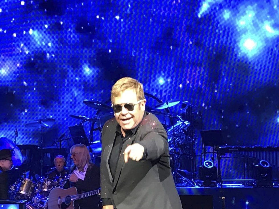 Luboš Xaver Veselý se zúčastnil koncertu Eltona Johna.