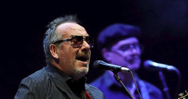 zpěvák Elvis Costello