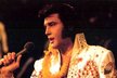 Elvis Presley - v 70. letech - unavený, kvůli lékům odulý, ale stále milovaný