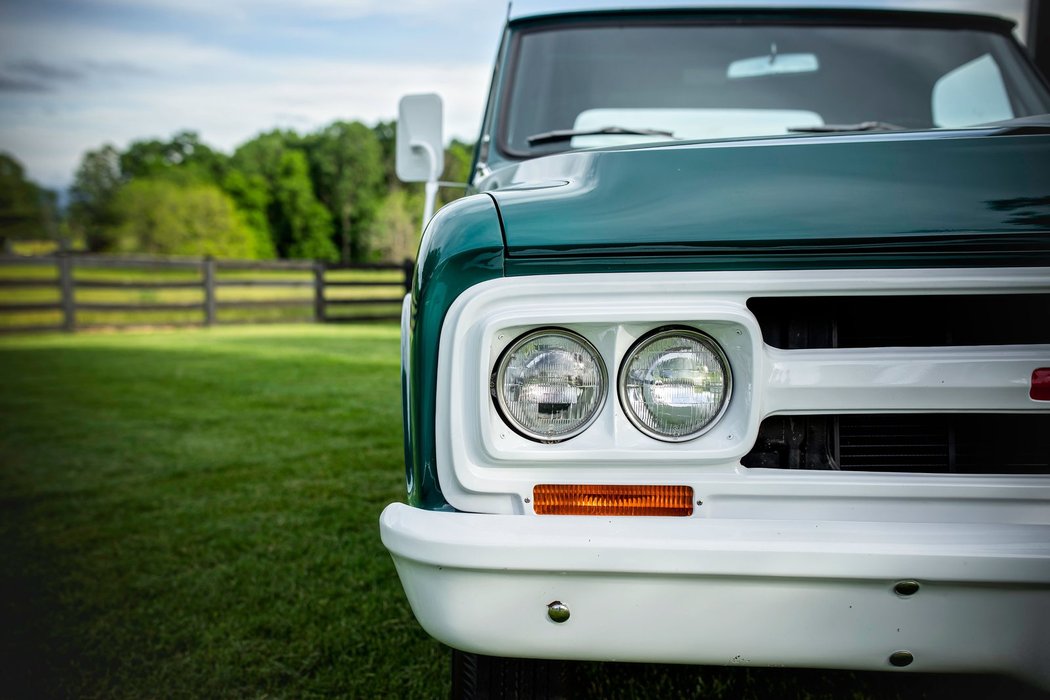 Elvis Presley 1967 GMC Pick-Up