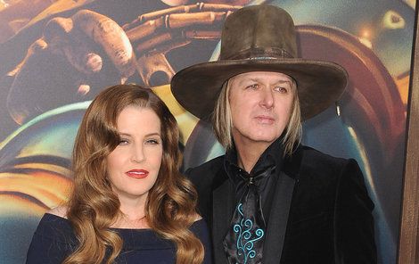 Lisa Marie Presley se za Lockwooda provdala v roce 2006.